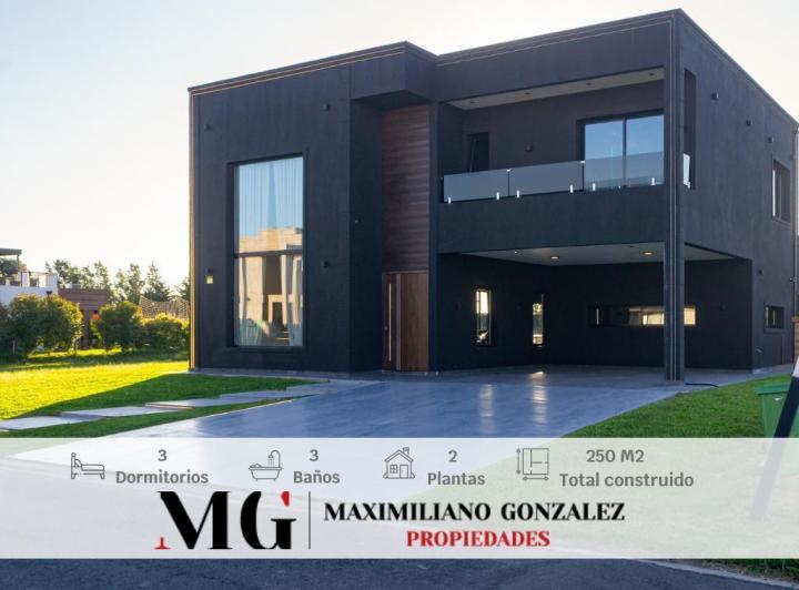 Casa · 200m² · 4 Ambientes · 1 Cochera