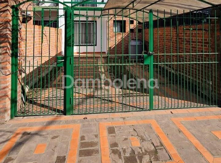 Casa · 89m² · 3 Ambientes · 2 Cocheras