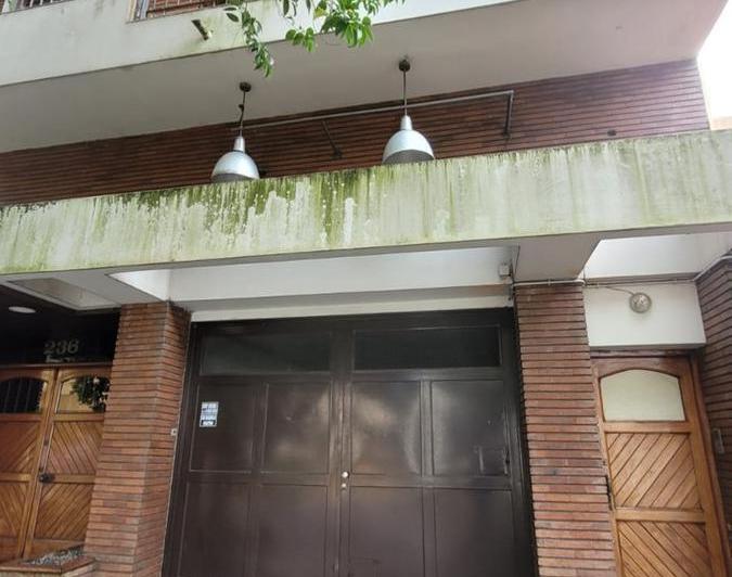 Casa · 230m² · 4 Ambientes · 1 Cochera
