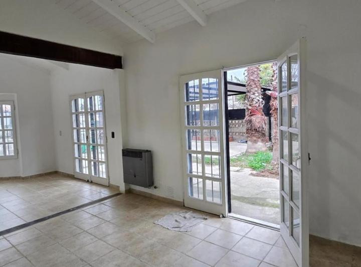 Casa · 130m² · 3 Ambientes · 2 Cocheras
