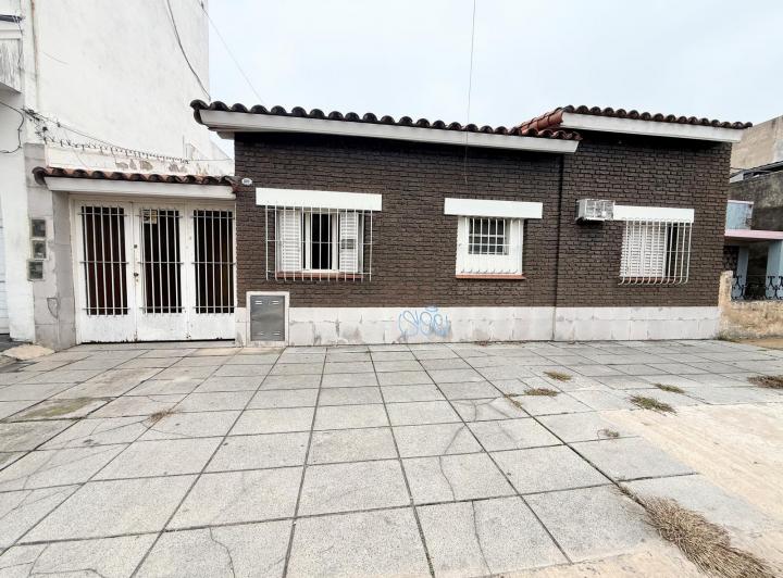 Casa · 88m² · 4 Ambientes · 1 Cochera