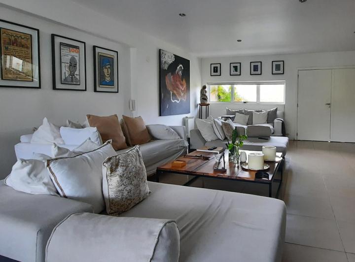 Departamento · 220m² · 2 Cocheras