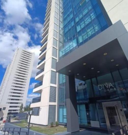 Departamento · 100m² · 5 Ambientes · 1 Cochera