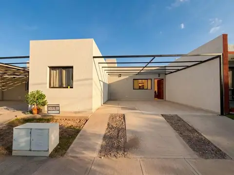Casa en Alquiler en Russell, Maipú