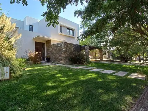 Casa en Venta en Lujan de Cuyo, Luján de Cuyo