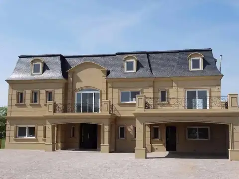 Casa en Alquiler en La Lomada De Pilar, Countries y Barrios Cerrados en Pilar