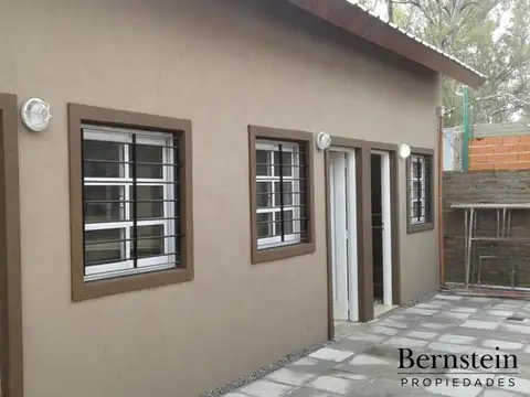 Casa en Alquiler en Villa Gobernador Udaondo, Partido de Ituzaingó