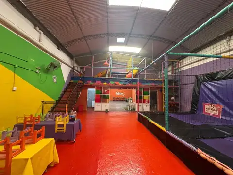 Galpón en Venta en Los Plátanos, Córdoba