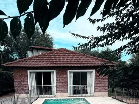 Casa en Alquiler en Indio Cua Golf Club, Countries y Barrios Cerrados en Exaltacion de la Cruz