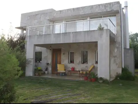 Casa en Alquiler en Barrio Cube, Countries y Barrios Cerrados en Escobar