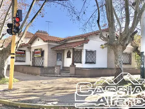 Casa en Alquiler en Banfield, Partido de Lomas de Zamora