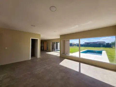 Casa en Alquiler en San Sebastian, Countries y Barrios Cerrados en Escobar