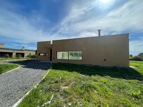 Casa en Alquiler en Countries y Barrios Cerrados en la Plata, Partido de La Plata