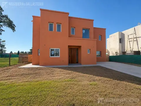 Casa en Alquiler en Pilar Del Este - Santa Sofia, Countries y Barrios Cerrados en Pilar