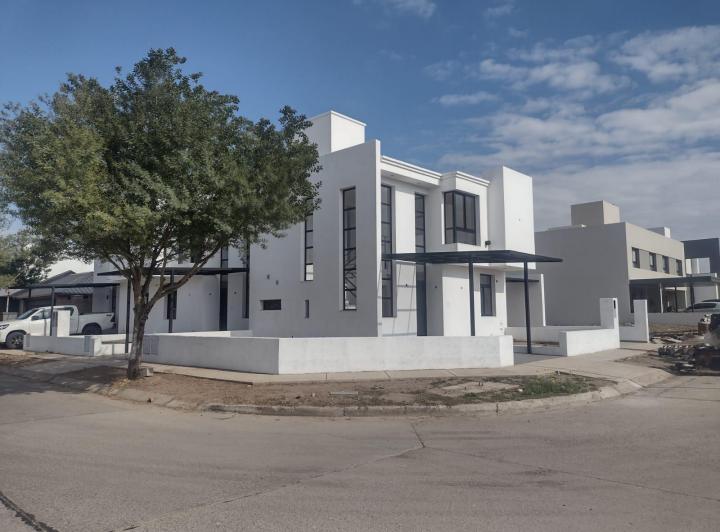 Departamento · 93m² · 5 Ambientes · 1 Cochera