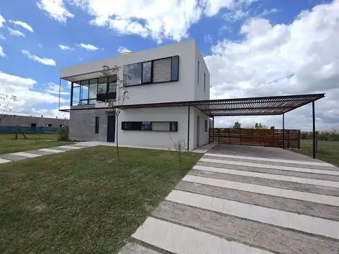 Casa en Alquiler en Countries y Barrios Cerrados en Escobar, Partido de Escobar
