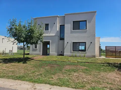 Casa en Alquiler en Countries y Barrios Cerrados en Escobar, Partido de Escobar