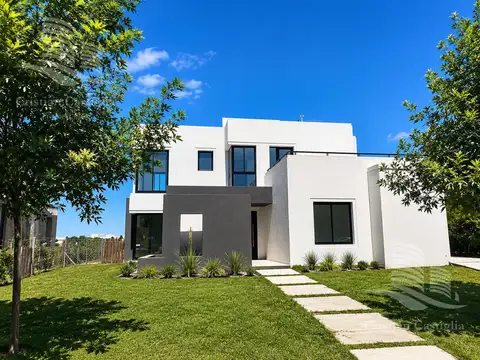 Casa en Alquiler en El Cantón - Barrio Golf, Countries y Barrios Cerrados en Escobar
