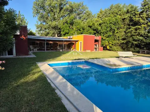 Casa en Alquiler en El Solar De La Capilla, Countries y Barrios Cerrados en Exaltacion de la Cruz