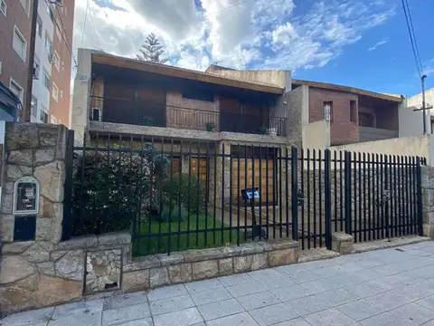 Casa en Alquiler en Ramos Mejia Sur, Ramos Mejia
