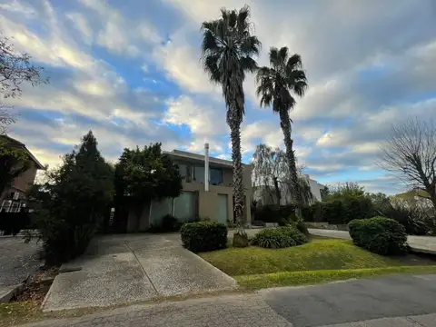 Casa en Alquiler en Los Sauces, Countries y Barrios Cerrados en San Fernando