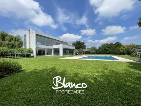 Casa en Alquiler en Haras Santa Maria, Countries y Barrios Cerrados en Escobar