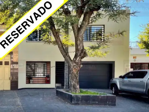 Casa en Alquiler en Lanus Oeste, Lanus