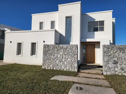 Casa en Alquiler en Villanueva, Countries y Barrios Cerrados en Tigre