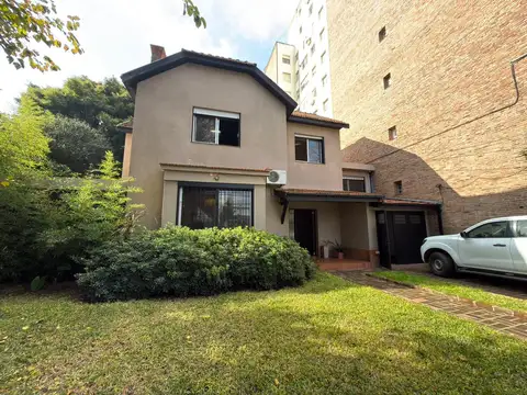 Casa en Alquiler en Olivos Vias/Maipu, Olivos
