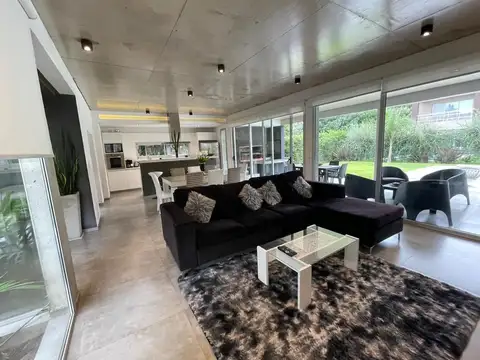 Casa en Alquiler en Altos de Hudson II, Countries y Barrios Cerrados en Berazategui