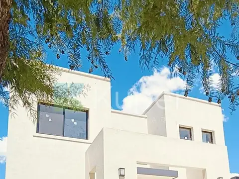 Casa en Alquiler en Ayres Plaza, Countries y Barrios Cerrados en Pilar