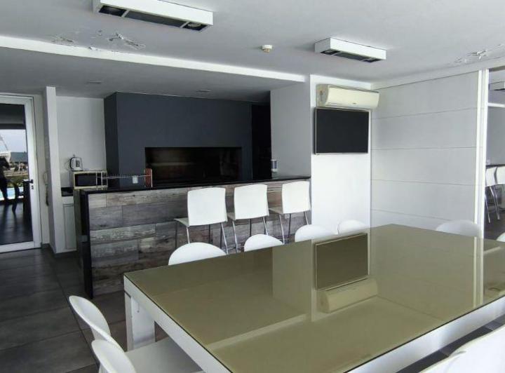 Departamento · 160m² · 1 Ambiente · 2 Cocheras