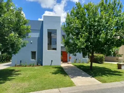 Casa en Alquiler en La Comarca, Countries y Barrios Cerrados en Tigre