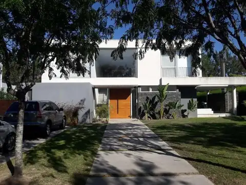 Casa en Alquiler en El Encuentro, Countries y Barrios Cerrados en Tigre