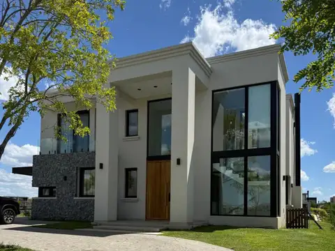 Casa en Alquiler en Puertos - Barrio Marinas, Countries y Barrios Cerrados en Escobar