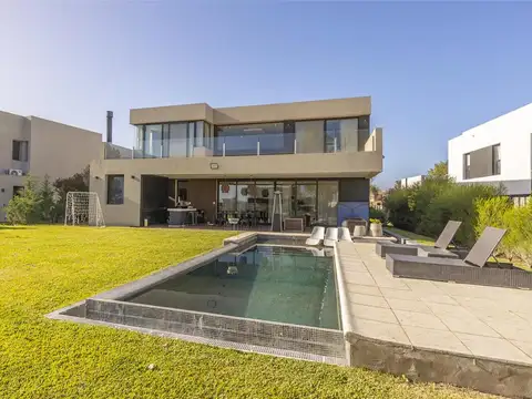 Casa en Alquiler en Ezeiza, Partido de Ezeiza