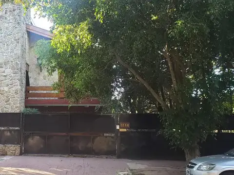 Casa en Alquiler en Martinez Vias / Libertador, Martinez