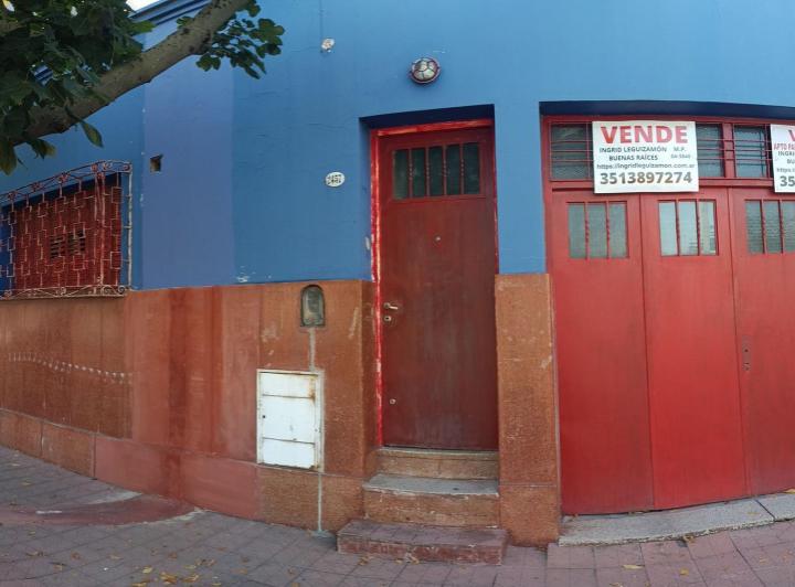 Casa · 130m² · 5 Ambientes · 2 Cocheras