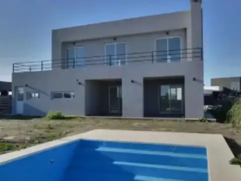 Casa en Alquiler en San Sebastian, Countries y Barrios Cerrados en Escobar