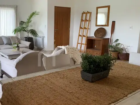 Casa en Alquiler en El Canton, Countries y Barrios Cerrados en Escobar