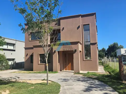 Casa en Alquiler en Santo Tomas, Countries y Barrios Cerrados en Pilar