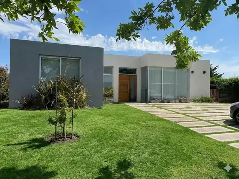 Casa en Alquiler en El Canton, Countries y Barrios Cerrados en Escobar