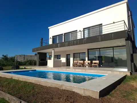 Casa en Alquiler en El Canton - Norte, Countries y Barrios Cerrados en Escobar