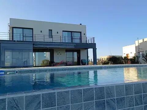 Casa en Alquiler en San Sebastian, Countries y Barrios Cerrados en Escobar