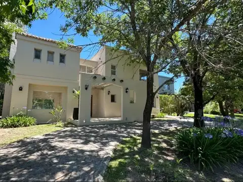 Casa en Alquiler en Saint Matthews, Countries y Barrios Cerrados en Pilar