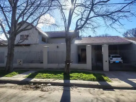 Casa en Alquiler en Punta Mogotes, Mar del Plata