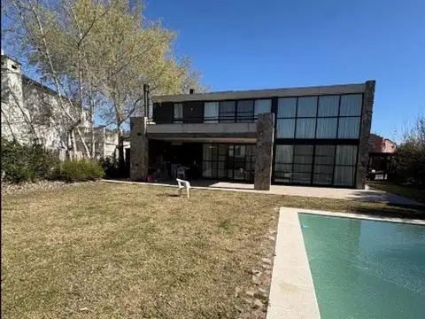Casa en Alquiler en Haras Santa Maria - Los Eucaliptus, Countries y Barrios Cerrados en Escobar