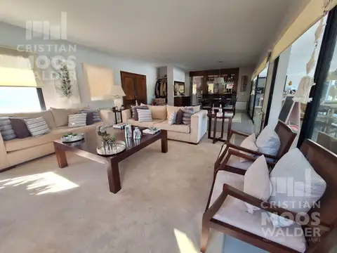 Casa en Alquiler en Los Robles De Maschwitz, Countries y Barrios Cerrados en Escobar