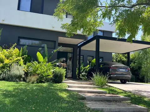 Casa en Alquiler en Puertos - Barrio Marinas, Countries y Barrios Cerrados en Escobar