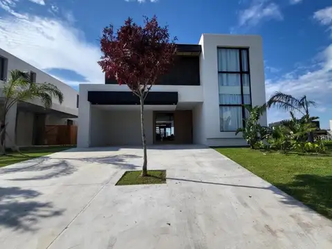 Casa en Alquiler en Puertos - Barrio Costas, Countries y Barrios Cerrados en Escobar